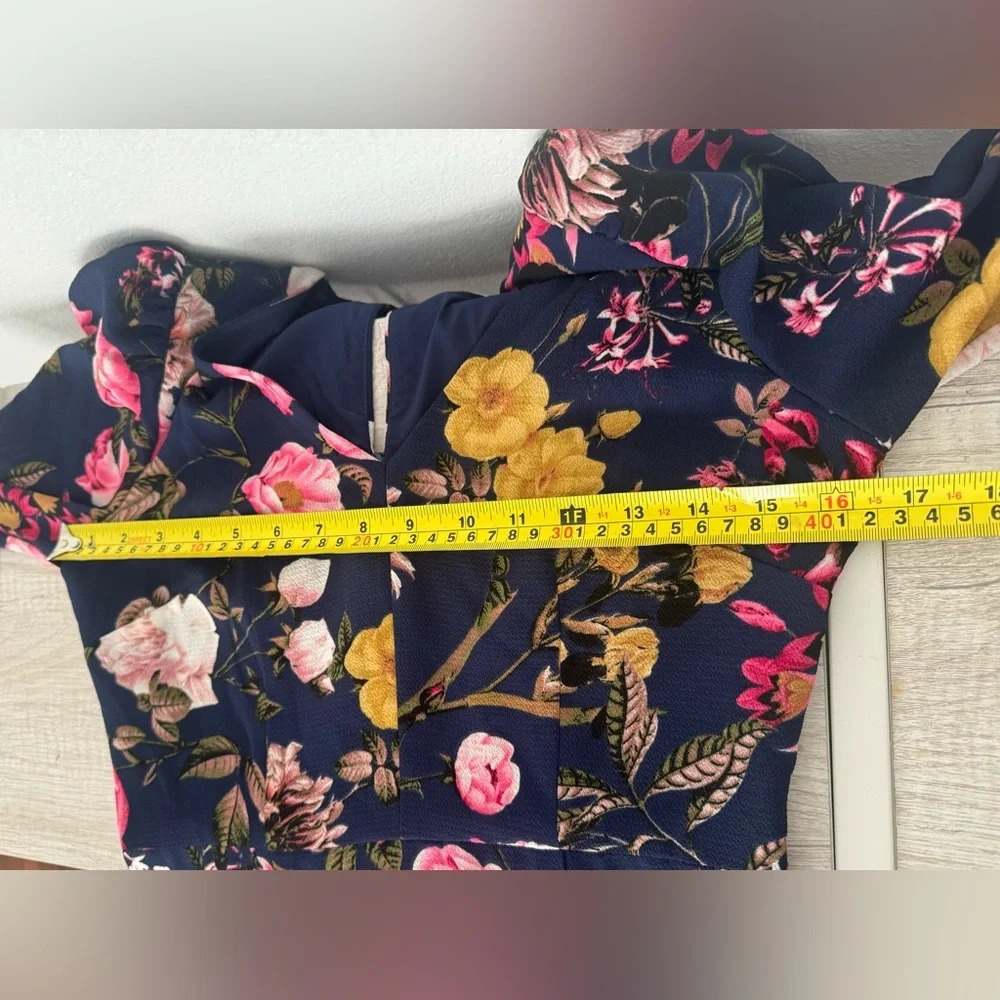 Eliza J Navy Floral Midi Dress 3/4 Ruched Sleeves V Neck Split Front Size 2 - Picture 9 of 12
